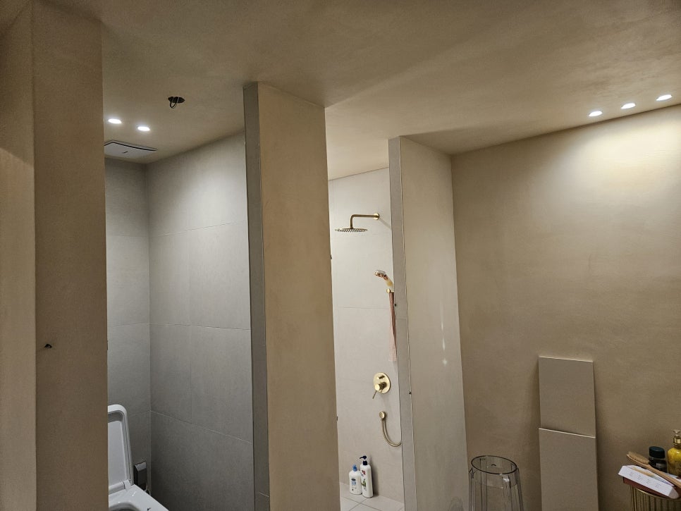 d87db245fe2c5012a6bf2ef3cdaf10b0_1758862422_8888.jpg